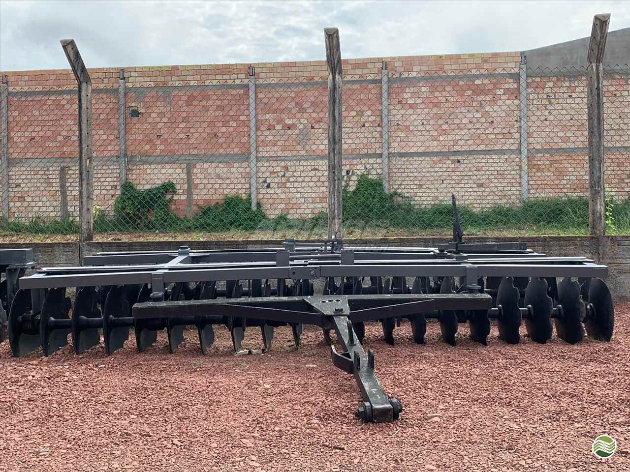 IMPLEMENTOS AGRICOLAS GRADE NIVELADORA NIVELADORA 40 DISCOS Arinos Agrícola ITAITUBA PARÁ PA